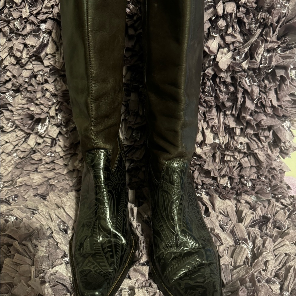 Cow Girl Boots w/Floral toe tip